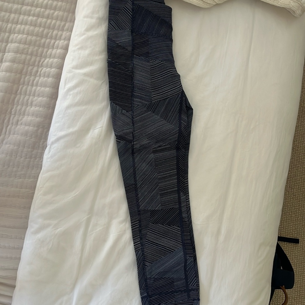 Lululemon cropped leggings, fun pattern, so comfy, and perfect for winter!